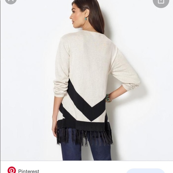 New Avon Signature Weekend Fringed Tunic - Picture 4 of 5